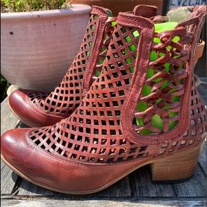 Freebird Booties Red Leather Size 6